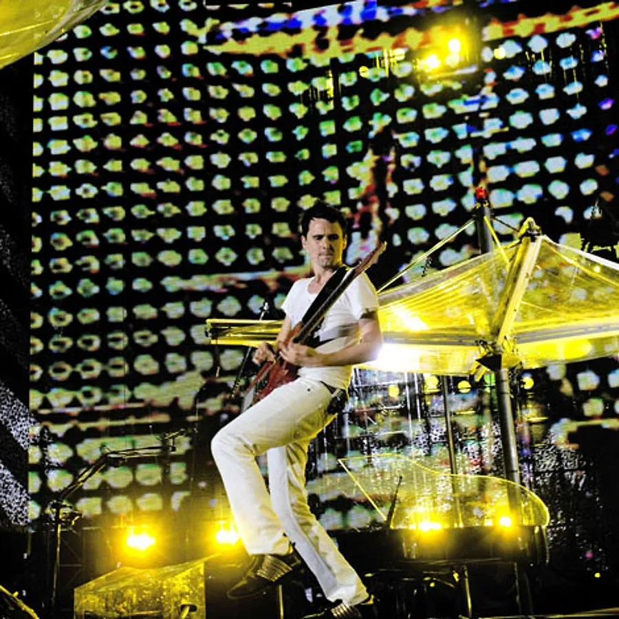 2012_08_Muse-band-m13