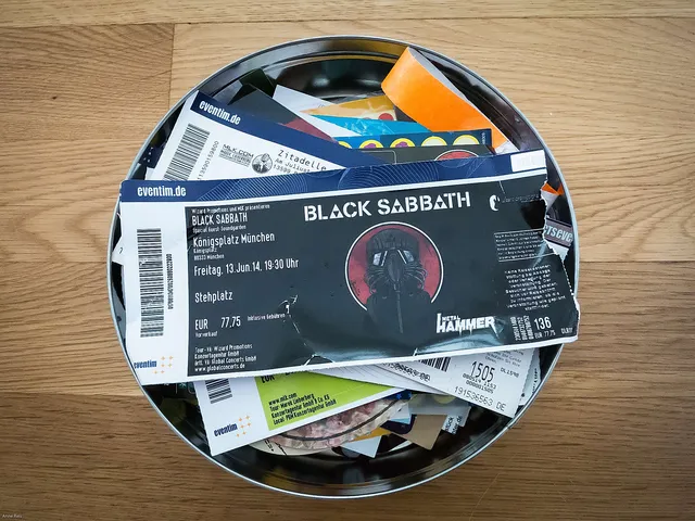 `Das Ticket`