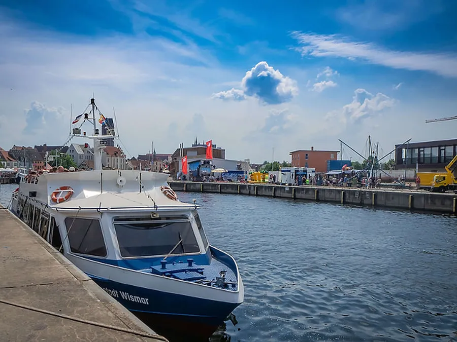 2018_06_42741149922_94a334ffb4_z-1