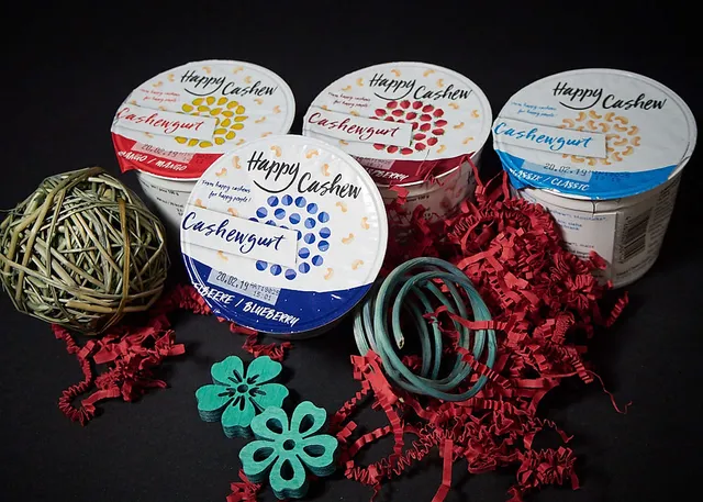 `happy-cashew`