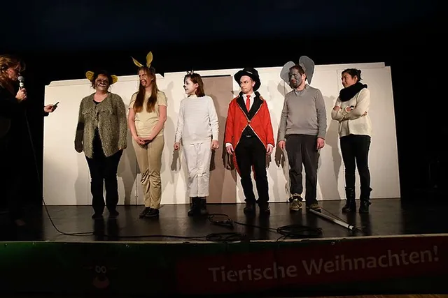 `tierschutztheater-interview-cardamonchai`
