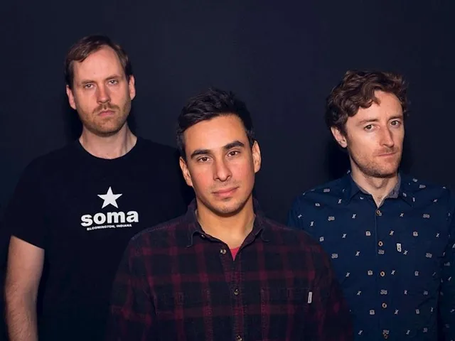 Vandemonian – "Xenophilia"