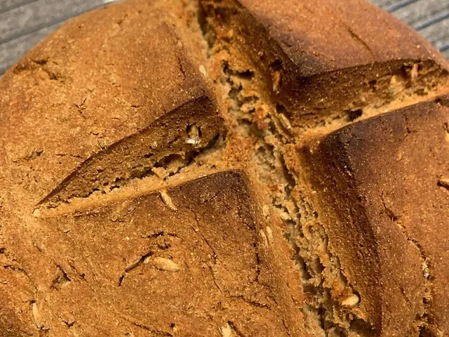 Sauerteigbrot mit Roggen- und Kichererbsenmehl