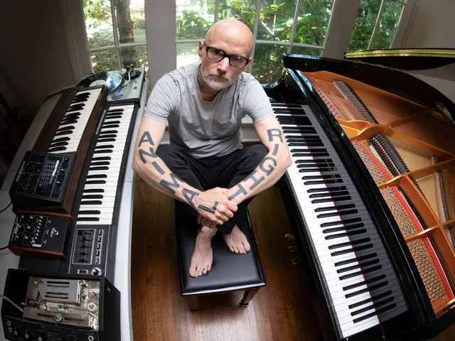 Moby – "future quiet" Album Release