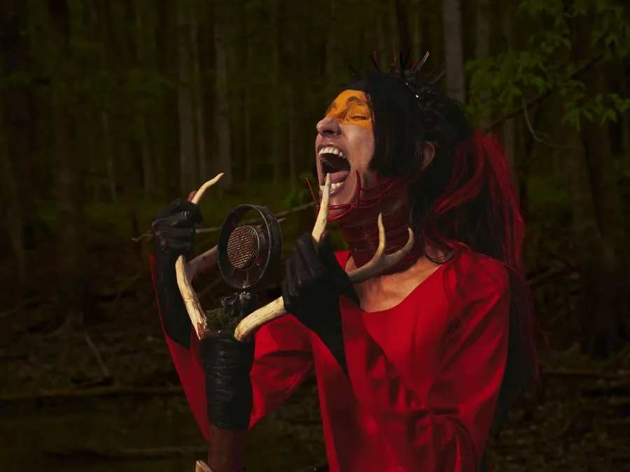 Lynette von Bestial Mouths über "Dead Lines", Veganismus und Empathie